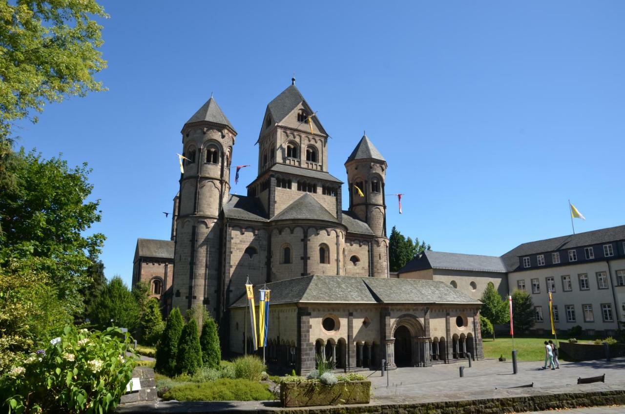 Ettringen  Gaestehaus Am Hochsimmer المظهر الخارجي الصورة