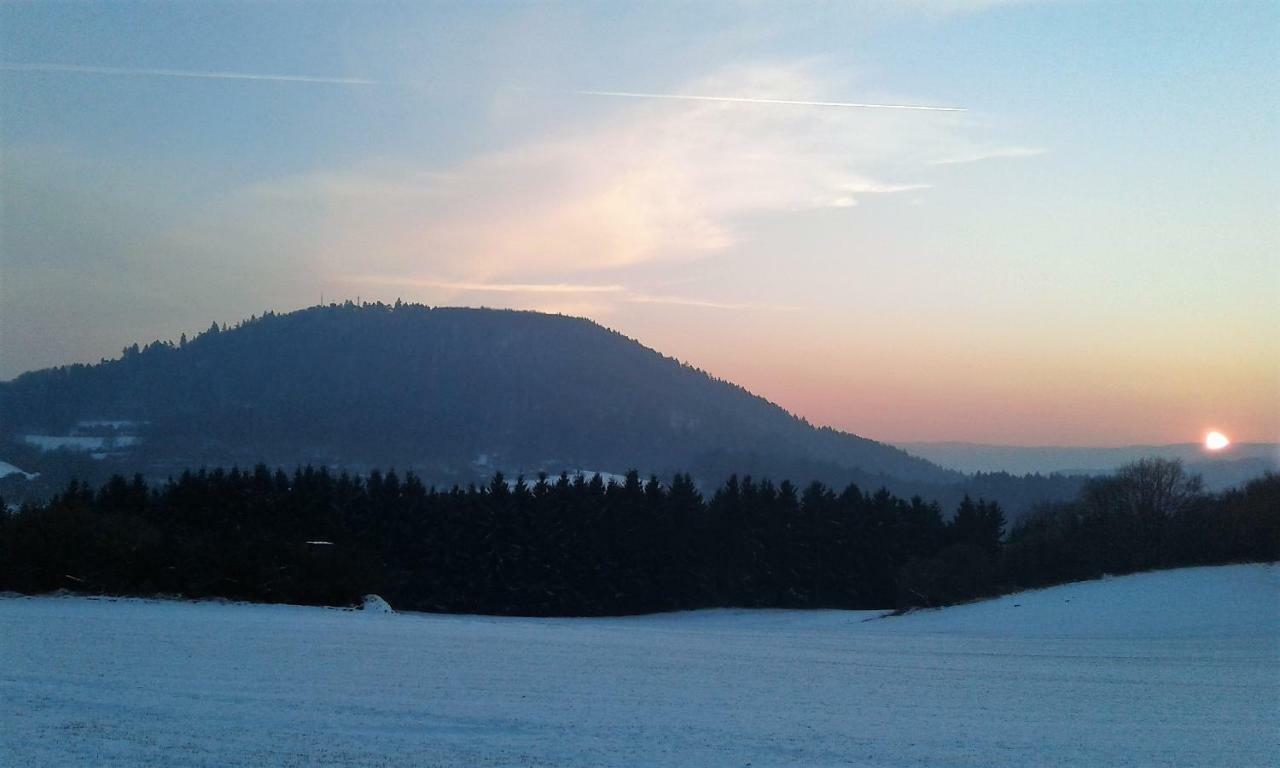 Ettringen  Gaestehaus Am Hochsimmer المظهر الخارجي الصورة